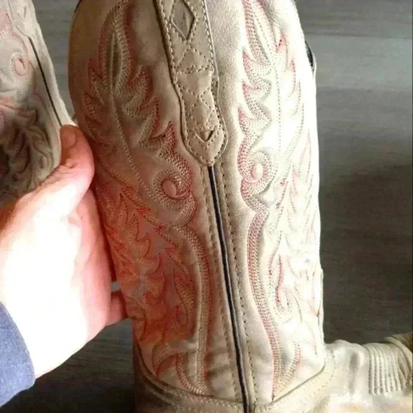 Laredo Woman's Boots - Picture 5 of 8